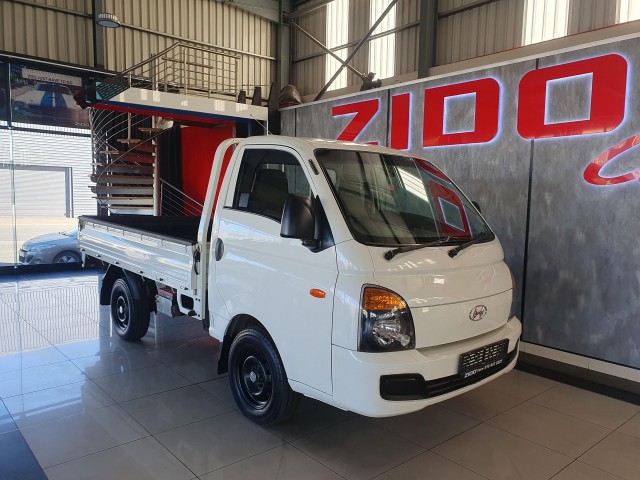 BUY HYUNDAI H100 / BAKKIE 2018 H100 2.6D A/C F/C D/S, Zido Cars